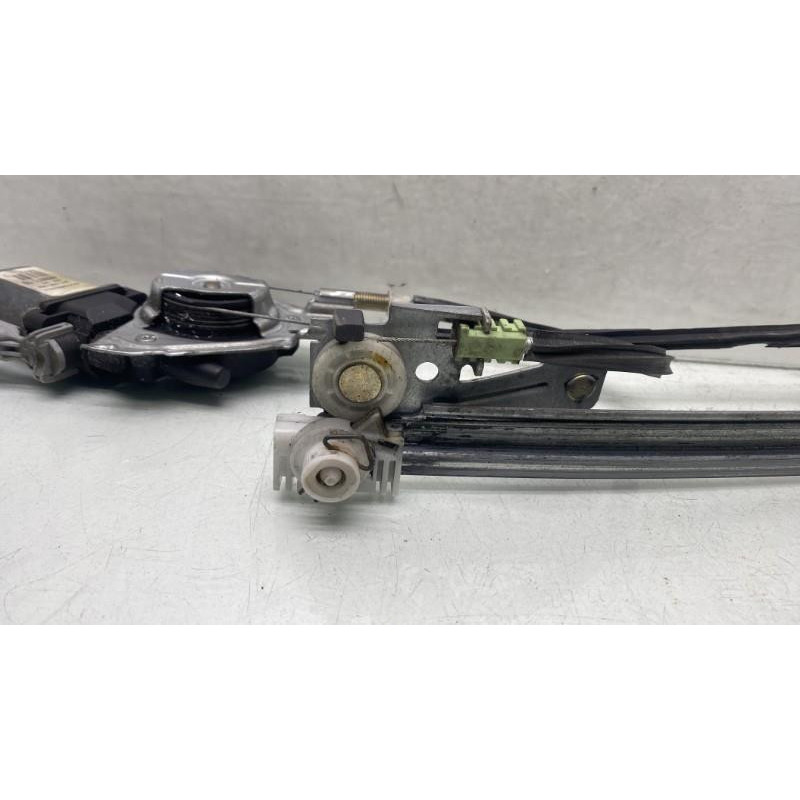 Leve vitre electrique avant gauche FIAT SCUDO 1 Photo n°4