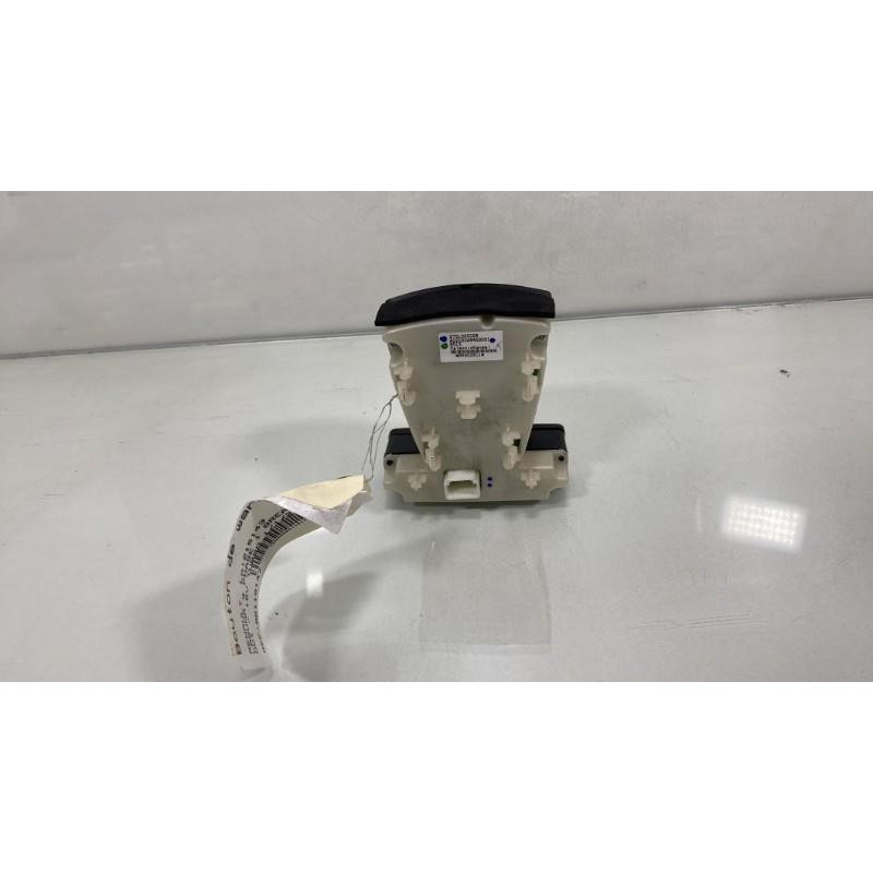 Bouton de warning RENAULT LAGUNA 3 Photo n°4