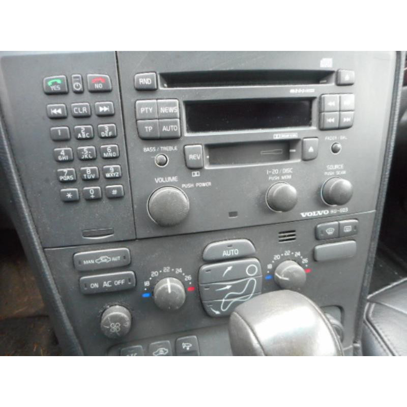Anti brouillard gauche (feux) VOLVO V 70 1 Photo n°10