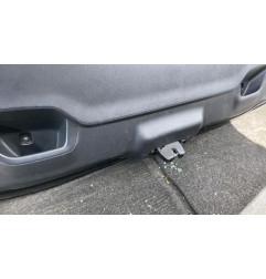 Malle/Hayon arriere PEUGEOT 208 1