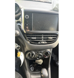 Vitre avant gauche PEUGEOT 208 1