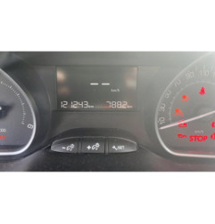Vitre avant gauche PEUGEOT 208 1