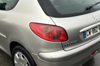 Calculateur moteur PEUGEOT 206