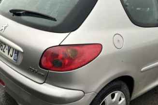 Calculateur moteur PEUGEOT 206