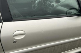Calculateur moteur PEUGEOT 206