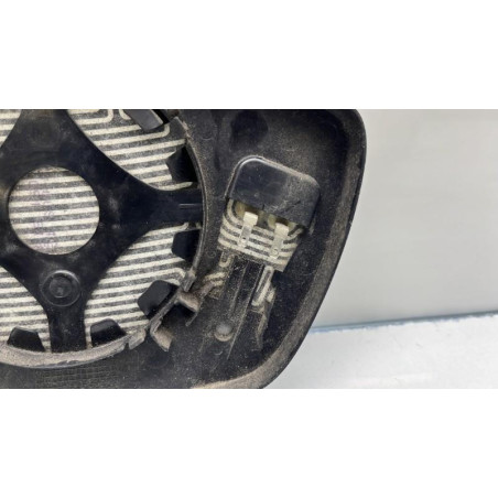 Glace retroviseur gauche PEUGEOT 208 1