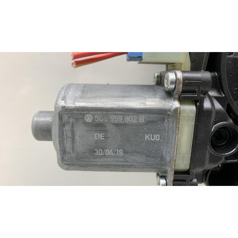 Leve vitre electrique avant droit SKODA OCTAVIA 3 Photo n°10
