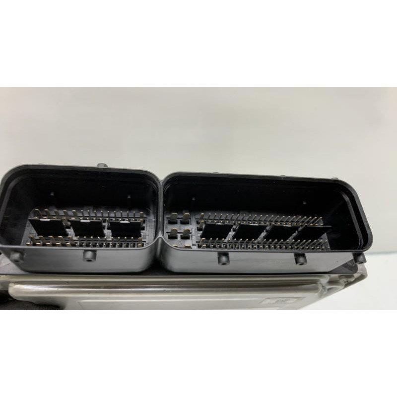 Calculateur moteur SKODA OCTAVIA 3 Photo n°8