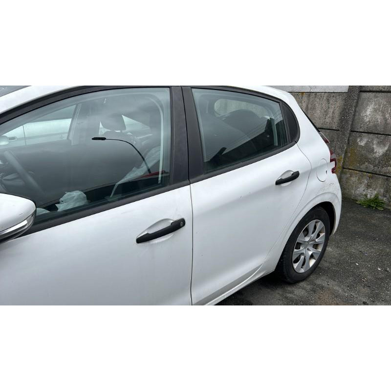 Boitier BSI PEUGEOT 208 1 Photo n°17