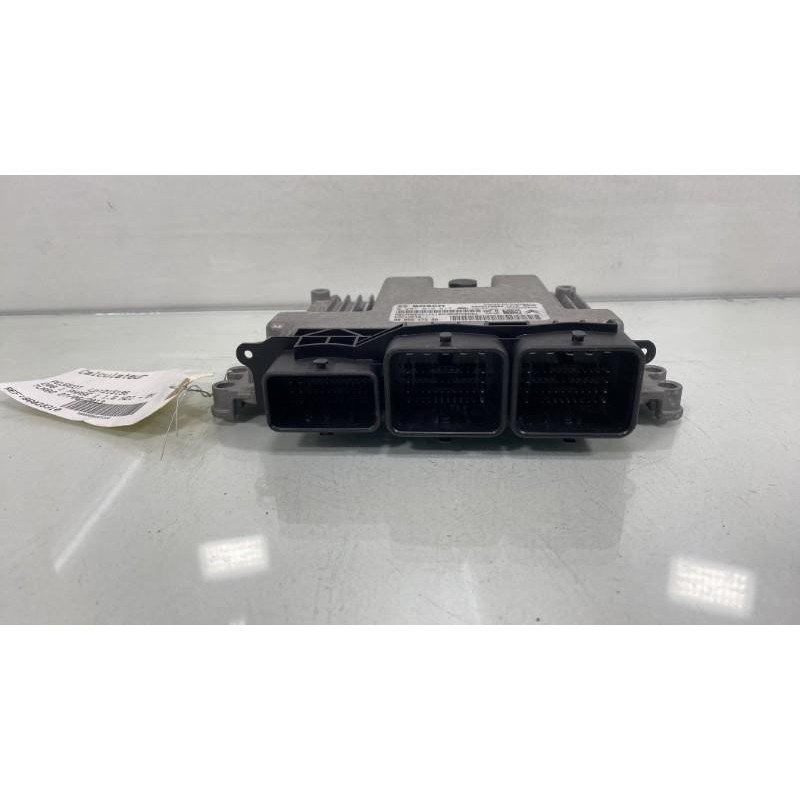 Calculateur moteur PEUGEOT 208 1 Photo n°3