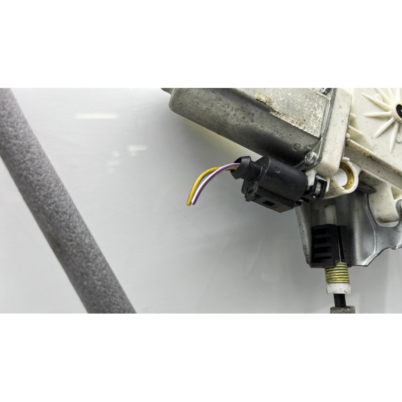 Leve vitre electrique avant droit FORD FOCUS 1 Photo n°3