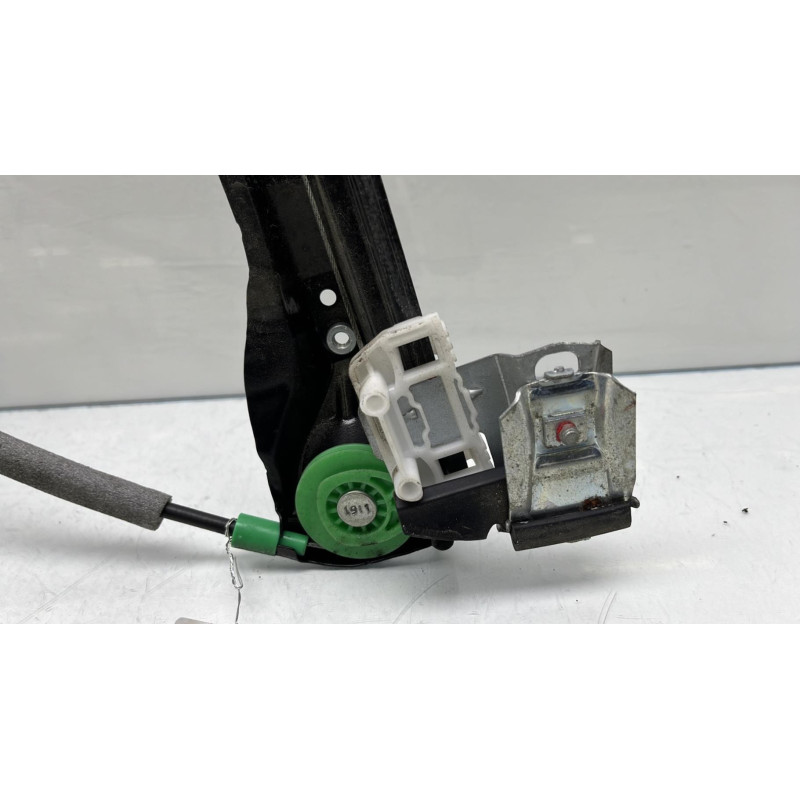 Leve vitre electrique avant droit FORD FOCUS 1 Photo n°10