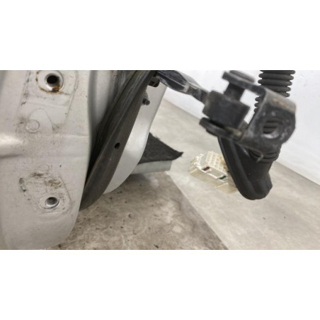 Porte avant droit FORD FIESTA 6 Photo n°1