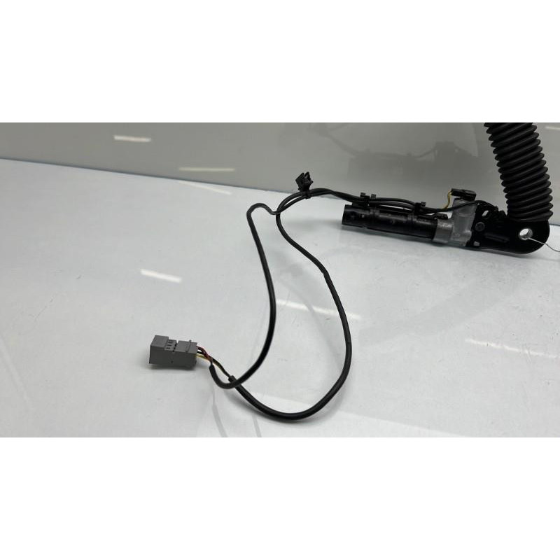 Pretensionneur de ceinture avant droit MINI MINI 2 R56 Photo n°4
