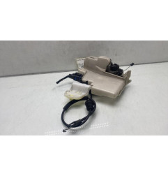Serrure avant droit VOLKSWAGEN POLO 4