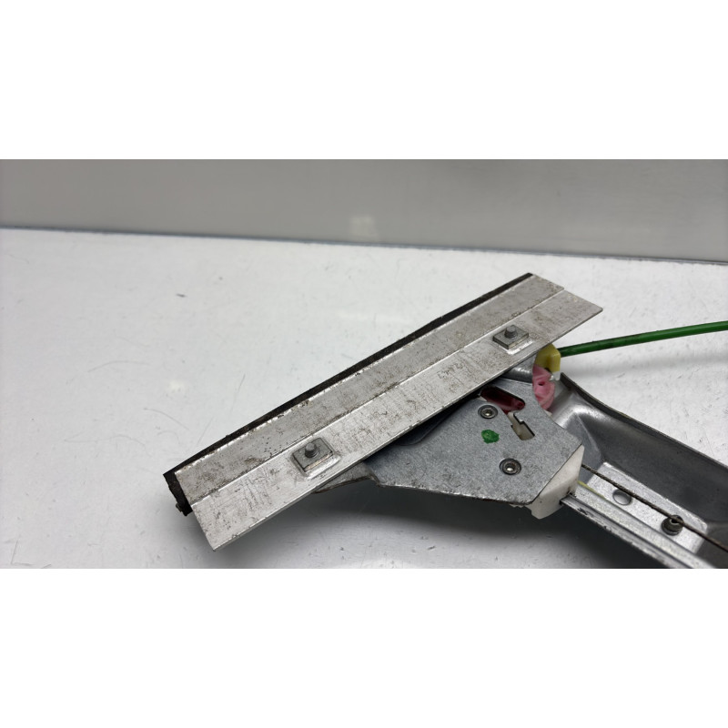 Leve vitre electrique avant droit OPEL CORSA D Photo n°6