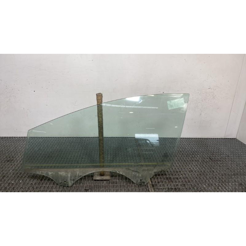 Vitre avant gauche FORD FOCUS 3 Photo n°4