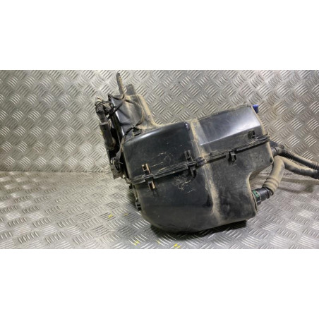 Reservoir AdBlue SEAT ARONA Photo n°1
