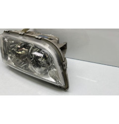 Optique avant principal droit (feux)(phare) VOLVO V 40 1