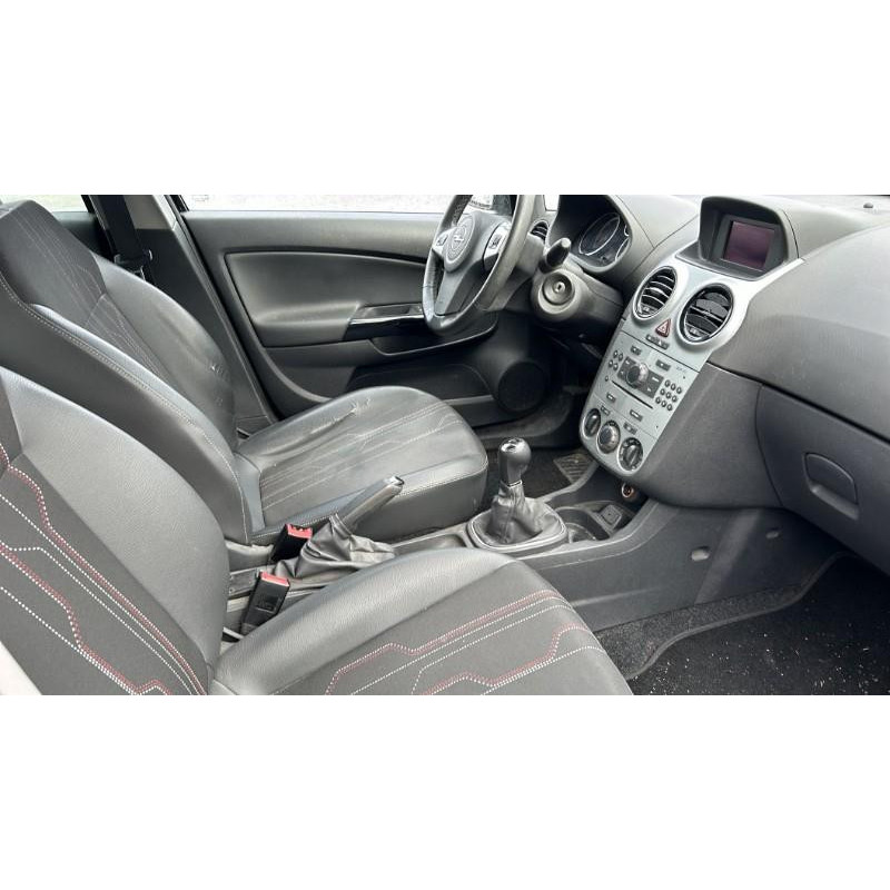 Calculateur moteur OPEL CORSA D Photo n°14