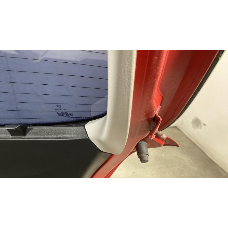 Malle/Hayon arriere PEUGEOT 207 Photo n°9