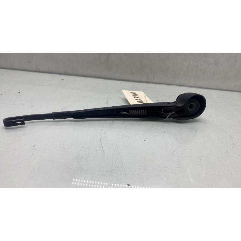 Bras essuie glace arriere VOLKSWAGEN GOLF 4 Photo n°4