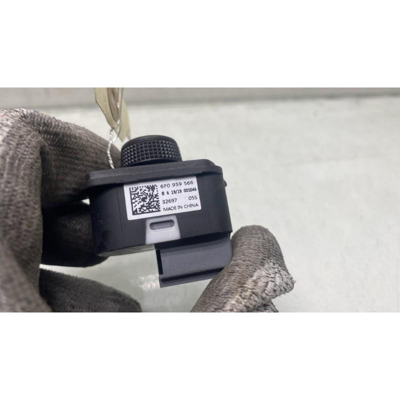 Commande retroviseurs SEAT ARONA Photo n°3