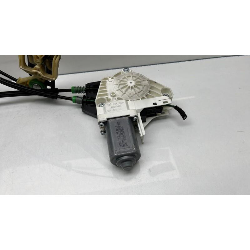 Leve vitre electrique avant gauche AUDI A1 1 Photo n°8