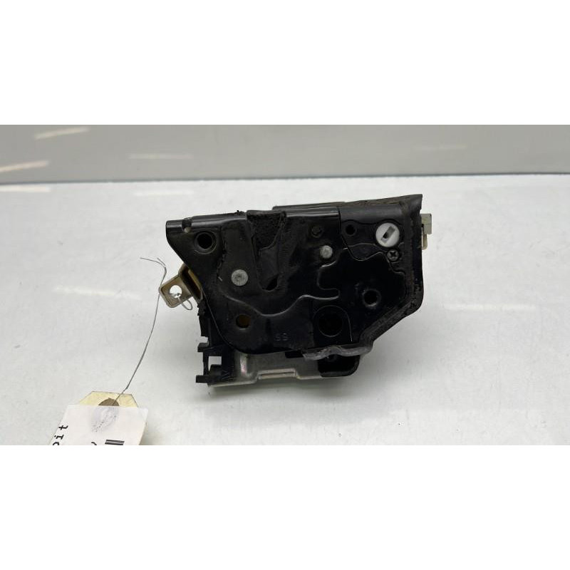 Serrure avant droit AUDI A1 1 Photo n°4
