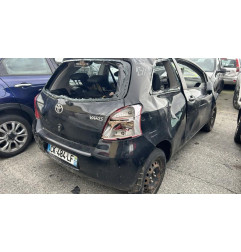 Serrure avant droit TOYOTA YARIS 2