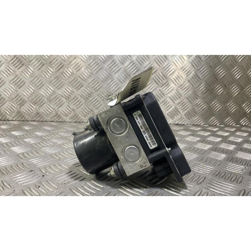Bloc ABS (freins anti-blocage) VOLKSWAGEN POLO 5 Photo n°3