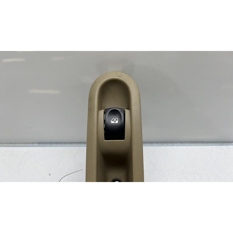 Interrupteur de leve vitre arriere gauche RENAULT MODUS Photo n°5
