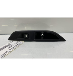 Interrupteur de leve vitre arriere gauche PEUGEOT 208 2
