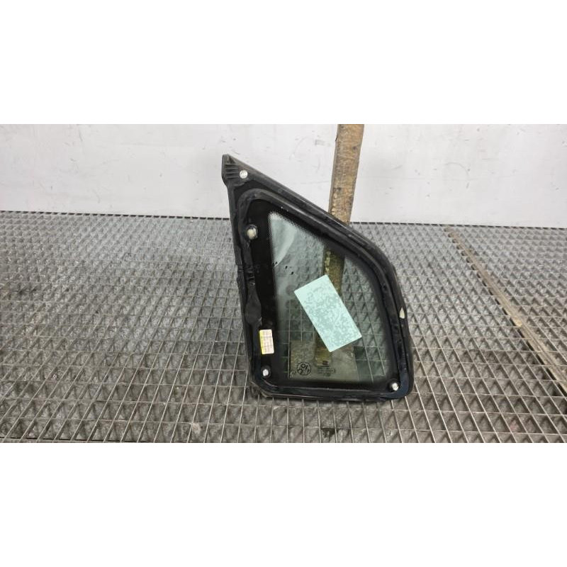 Custode arriere droit SEAT ARONA Photo n°1