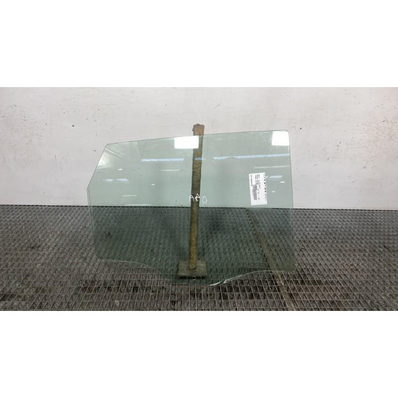 Vitre arriere droit SEAT ARONA Photo n°3