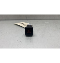 Bouton de warning SEAT ARONA Photo n°1