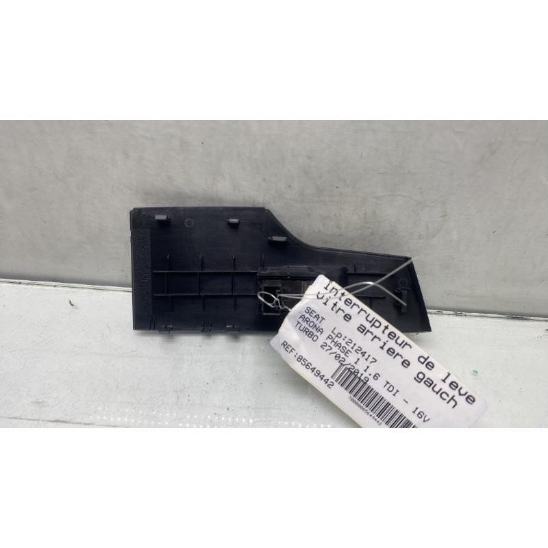 Interrupteur de leve vitre arriere gauche SEAT ARONA Photo n°2