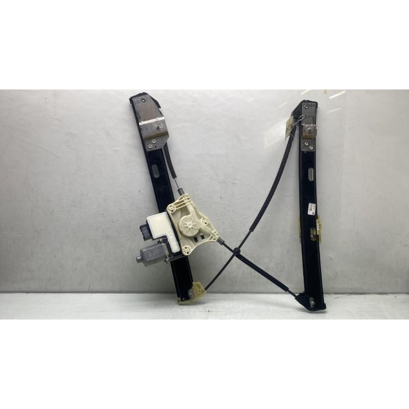 Leve vitre electrique avant gauche SEAT ARONA Photo n°7