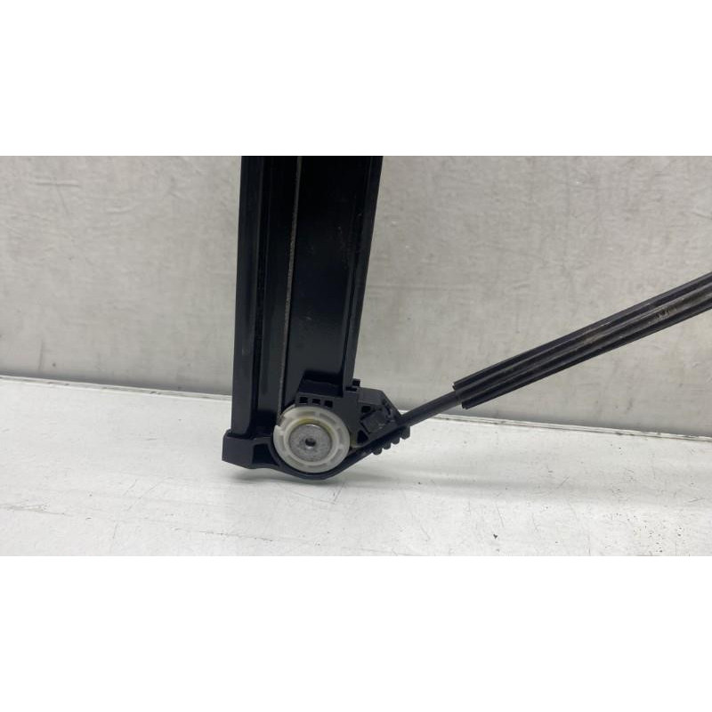 Leve vitre electrique avant gauche SEAT ARONA Photo n°9