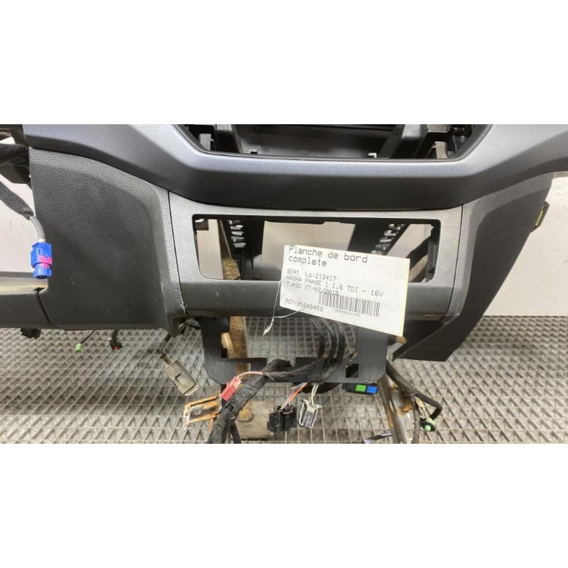 Planche de bord complete SEAT ARONA Photo n°4