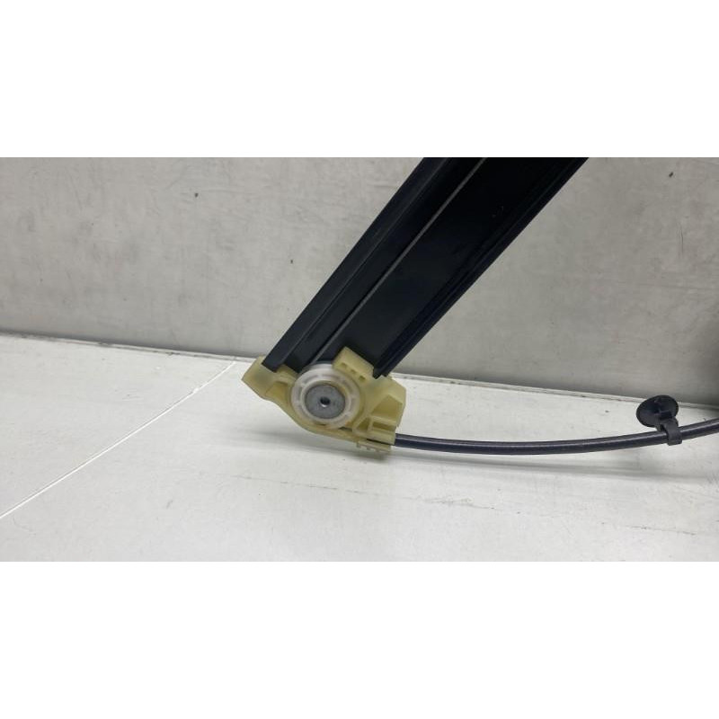 Leve vitre electrique avant droit SEAT ARONA Photo n°9