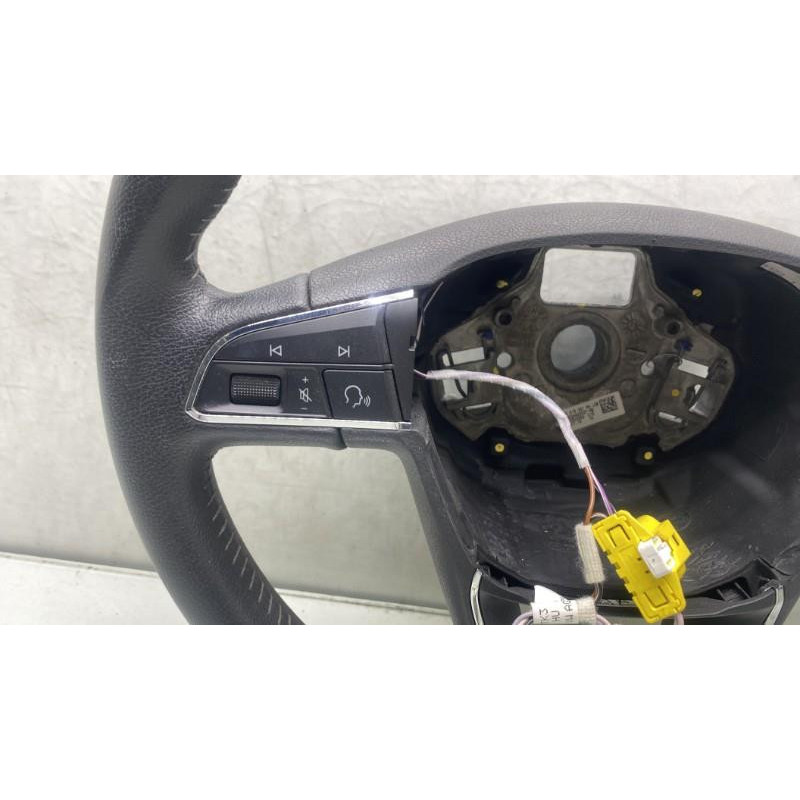 Volant SEAT ARONA Photo n°3