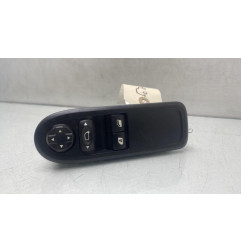 Interrupteur de leve vitre avant gauche CITROEN C3 2
