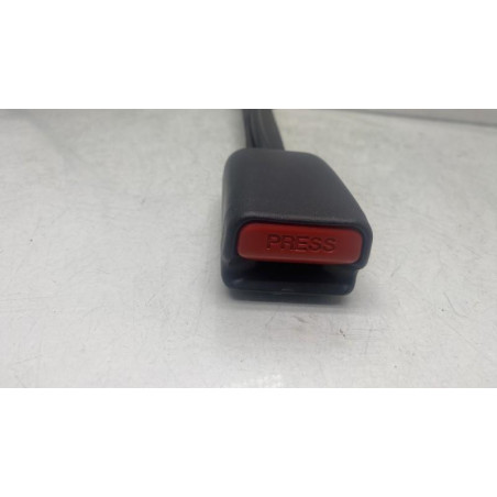 Attache ceinture avant droit NISSAN JUKE 1