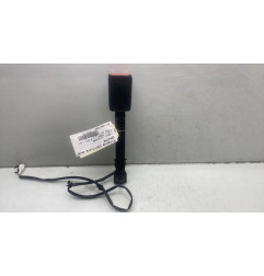 Attache ceinture avant gauche NISSAN JUKE 1