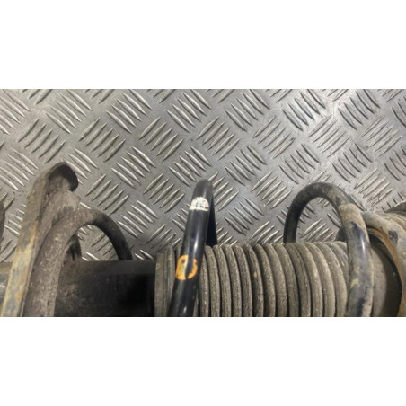 Amortisseur avant droit NISSAN JUKE 1