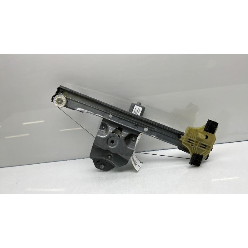 Leve vitre electrique arriere droit RENAULT CLIO 4 Photo n°4