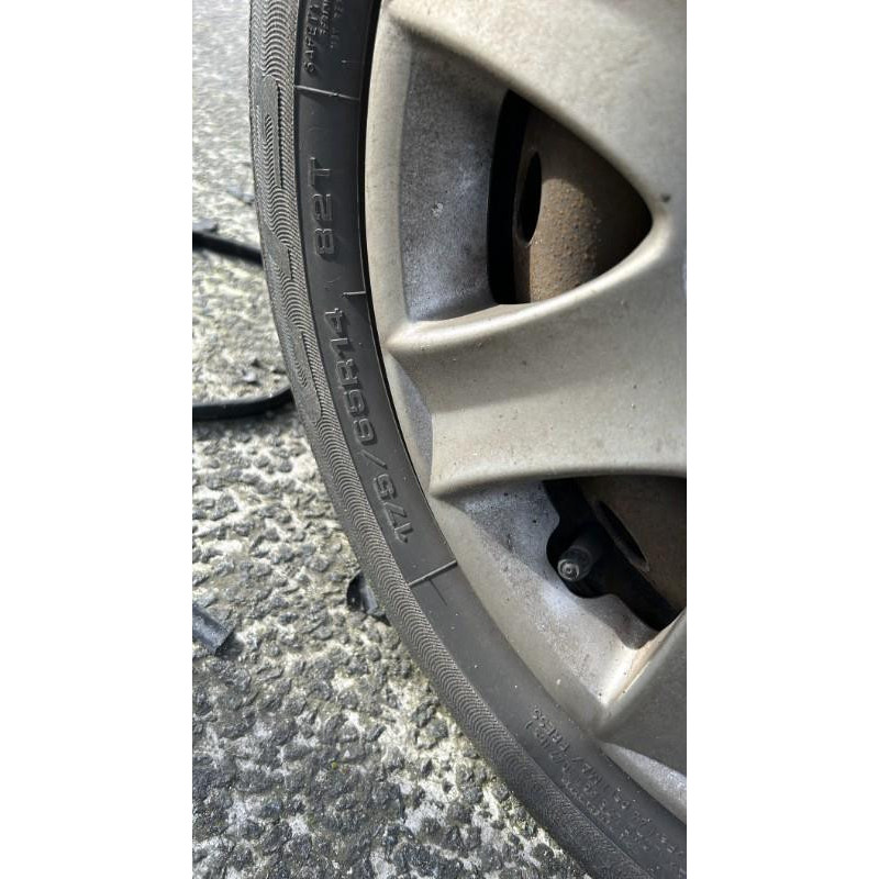 Pretensionneur de ceinture avant droit PEUGEOT 206+ Photo n°15