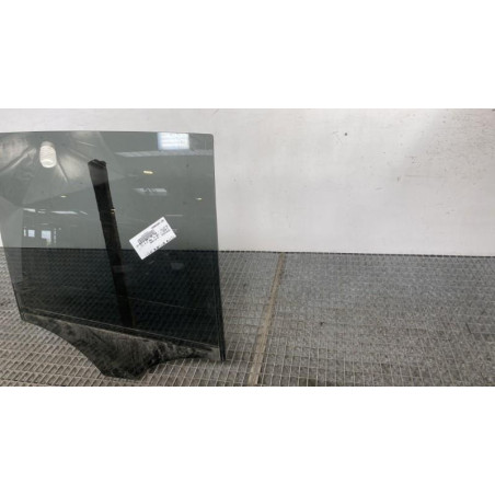 Vitre arriere droit MERCEDES CLASSE M 166 Photo n°1