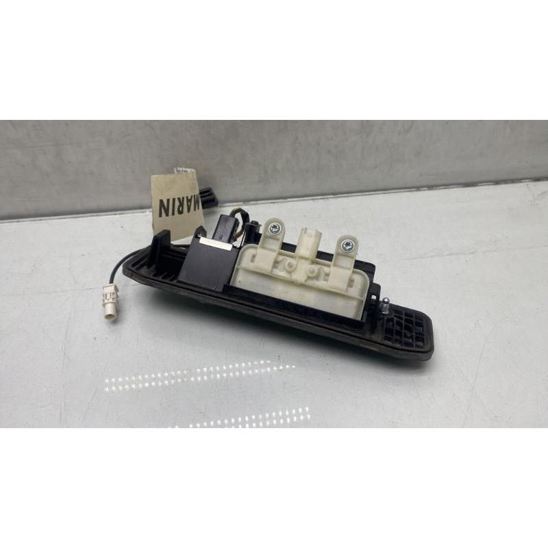 Bouton de coffre MERCEDES CLASSE M 166 Photo n°1